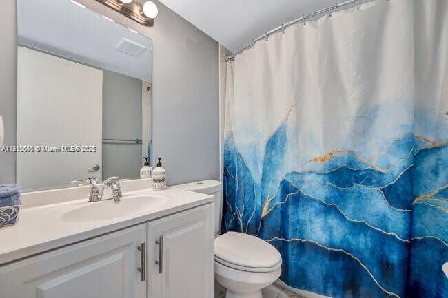 Building Photo - 9912 Hammocks Blvd