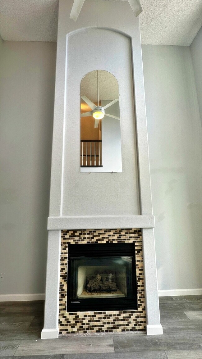 Building Photo - Quiet End Unit 3 Bed 2 Bath Townhome in Cherry Creek Schools Close to Cherry Creek Reservoir!! 2 ...