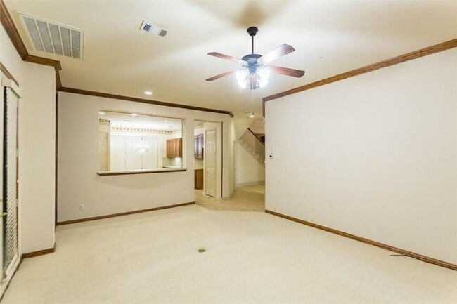 Building Photo - 5717 Sweetbriar Dr