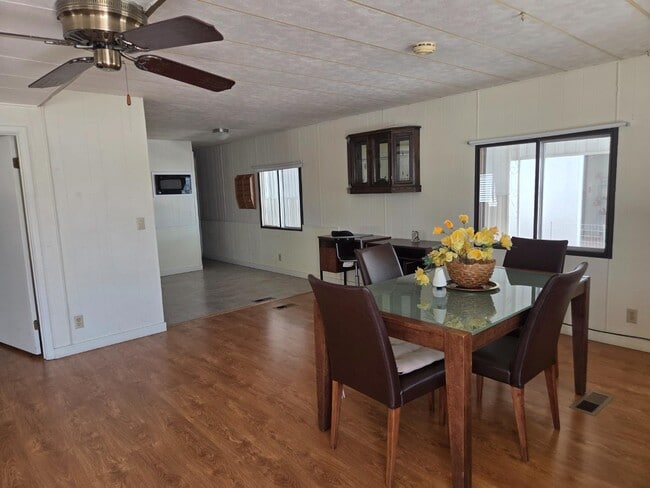 Building Photo - 2159 S Cottontail Ave