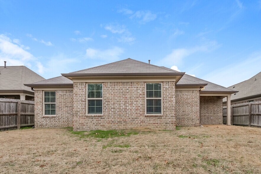 Building Photo - 9455 Darren Cir S