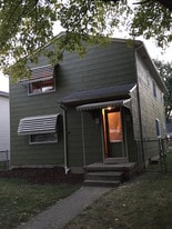 Oxley Rd Duplex - 815 Oxley Rd