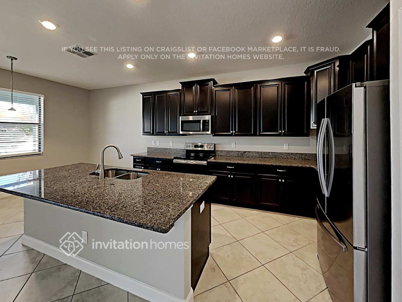 Building Photo - 10914 Great Cormorant Dr