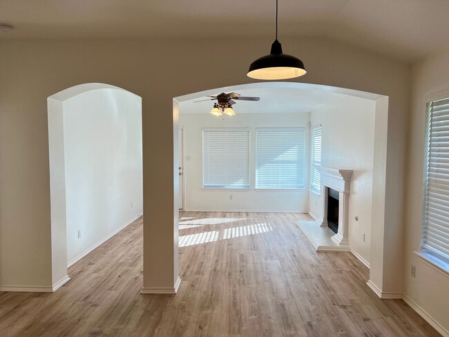 Building Photo - This is the one you want!