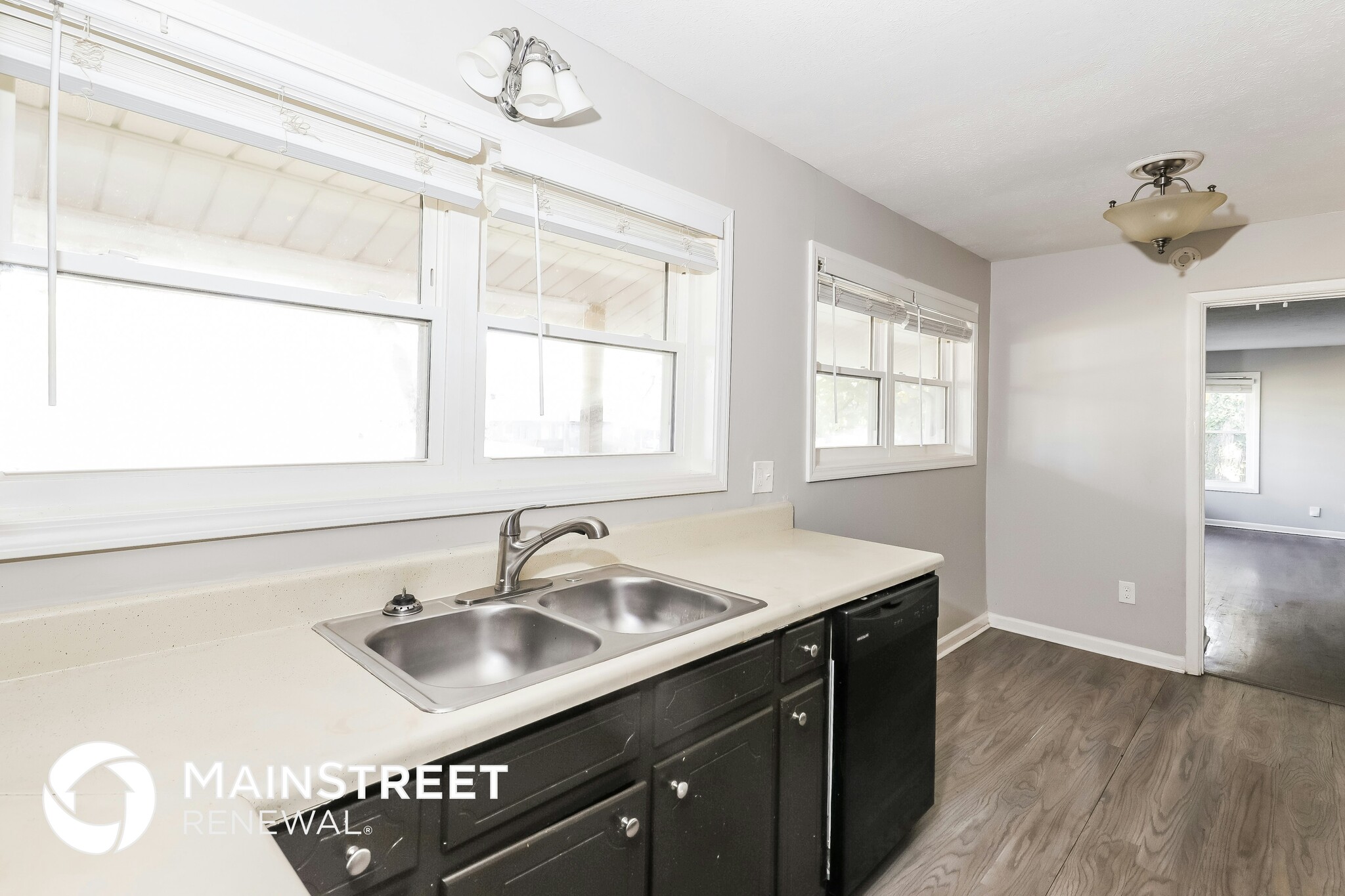 Building Photo - 7956 Coventry Ct