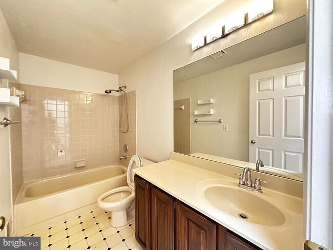 Building Photo - 9799 Mock Orange Ct