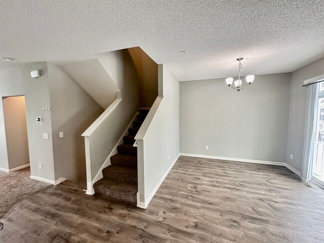 Building Photo - Gorgeous Newer-Built Townhome in Maple Grove!