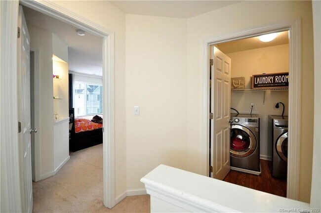 Building Photo - 192 Pepin Pl