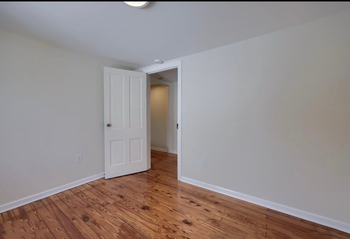 Building Photo - 1202 Baltimore St