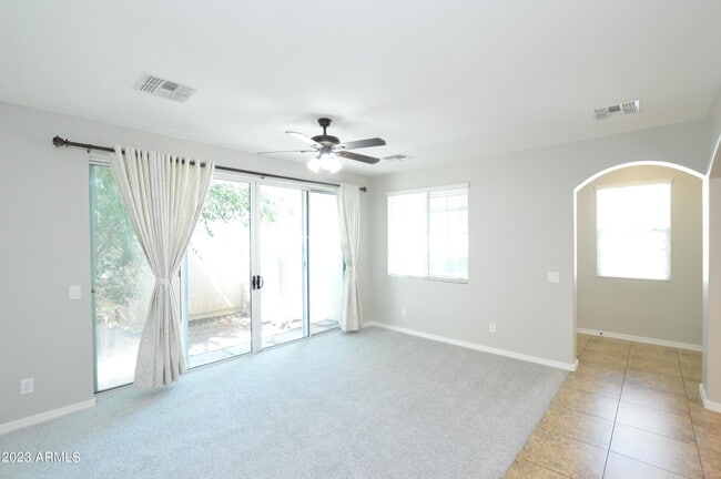 Building Photo - 971 S Brewer Dr