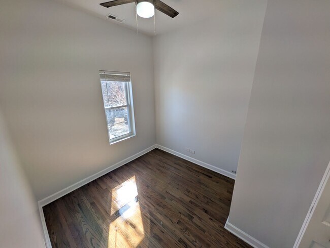 Building Photo - AM-Moffat LLC