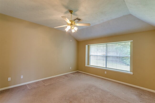 Building Photo - 18 Orchard Dale Cir