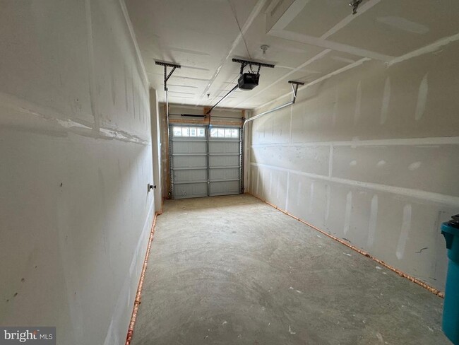 Building Photo - 13409 Petrel St