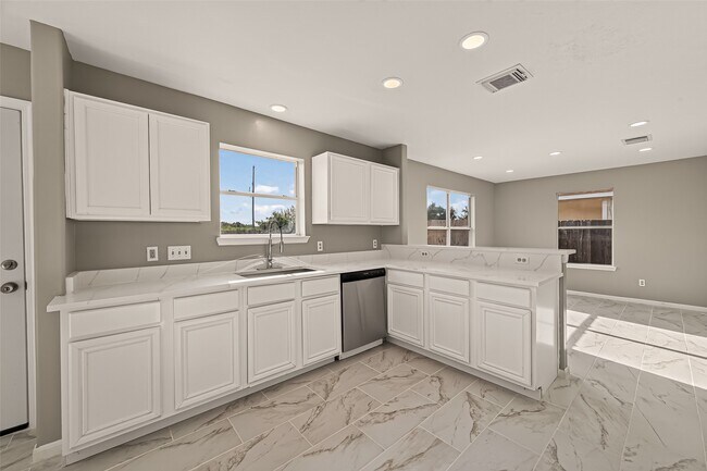 Building Photo - 6542 Carly Park Way