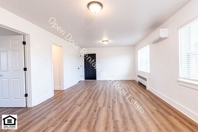 Building Photo - 1823 Griswold Dr