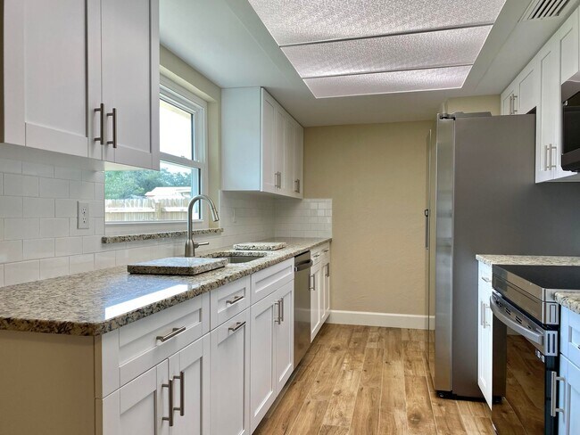 Building Photo - 3842 Featherwood Trail