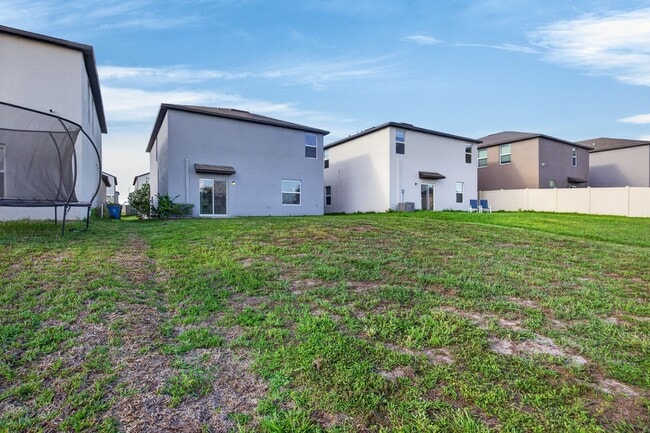 Building Photo - 4BR For Rent - Riverview