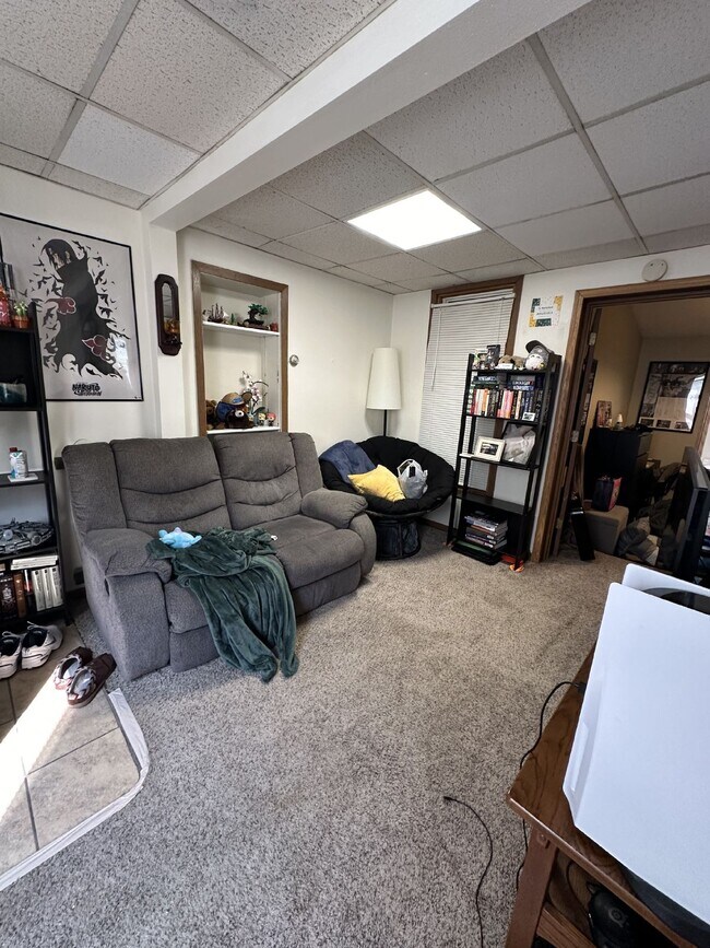 Building Photo - 1 bed 1 bath on Water St near UWEC!