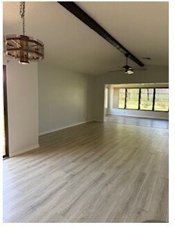 Building Photo - Venice Rental Home