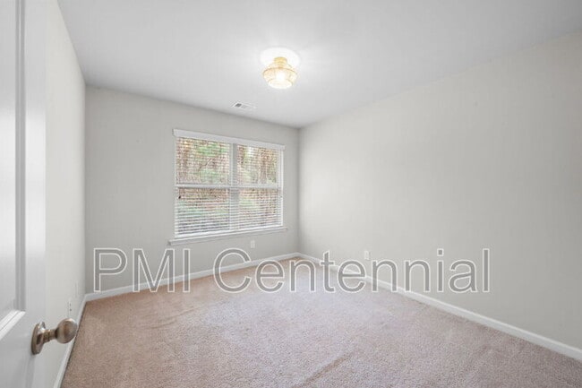 Building Photo - 537 Jefferson Chase St