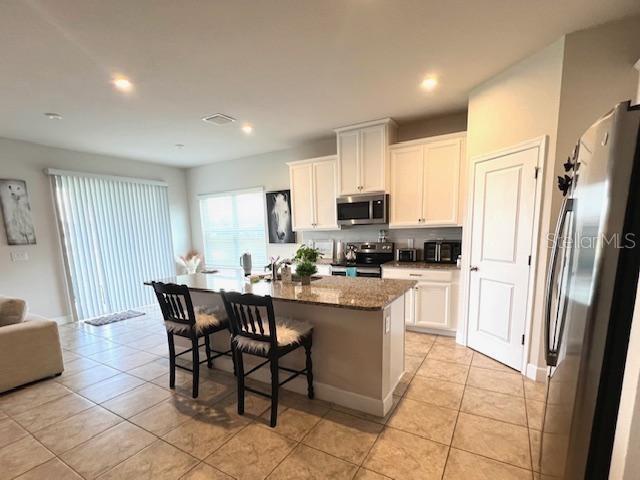 Building Photo - 8351 Greenway Ave