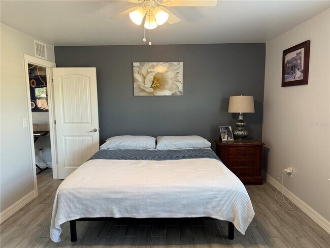 Building Photo - 2599 Marton Oak Blvd