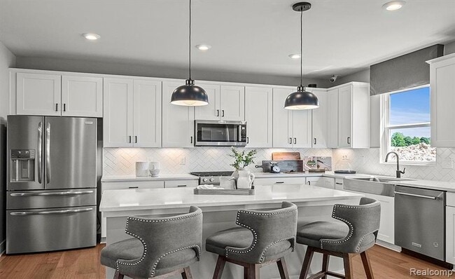 Building Photo - 59579 Schuss Gully Dr