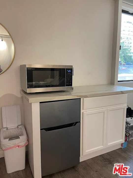 Building Photo - 10660 Wilshire Blvd