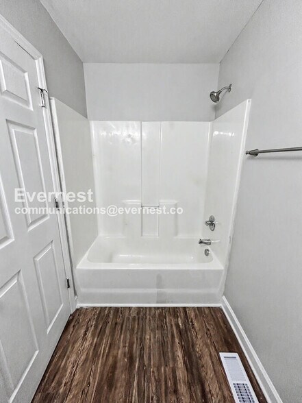 Building Photo - 2320 Spaugh Ct