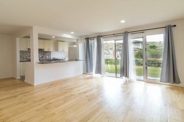 Building Photo - PEACEFUL SERENITY IN CHATEAU NEWTOWN AIEA 2BR/1.5BA/1PKG TOWNHOUSE (AIEA)