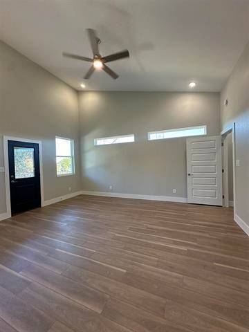 Building Photo - 301 Knights Row