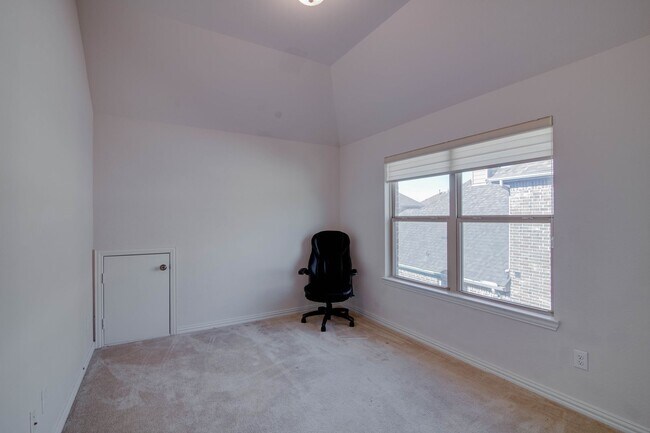 Building Photo - McKinney living at its finest 3,155 sqft., 4 bed 3 bath on a 7,455 sqft Lot