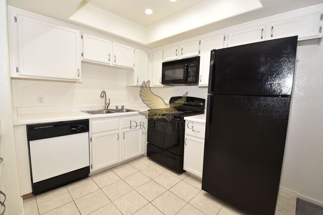 Building Photo - 8410 Eldora Ave