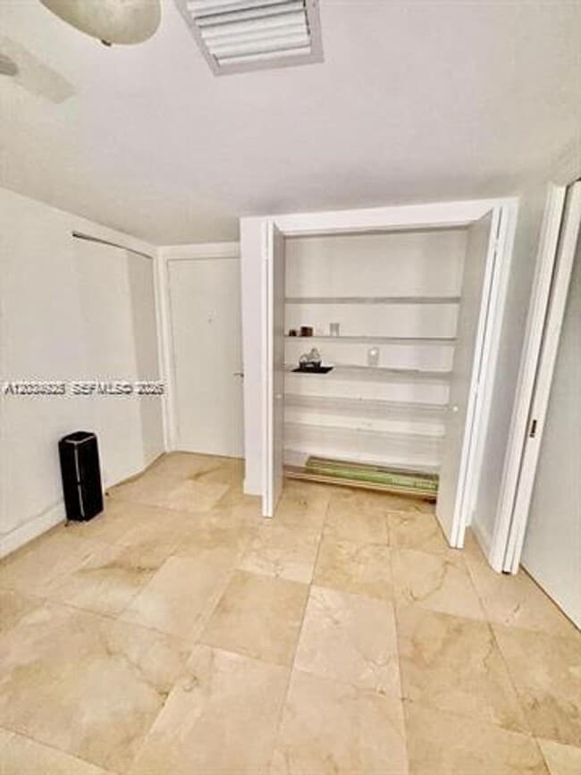 Building Photo - 9595 Collins Ave
