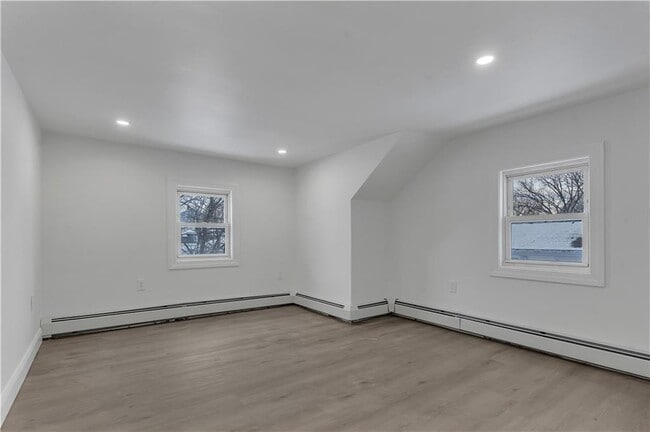 Building Photo - 115 Campbell Ave