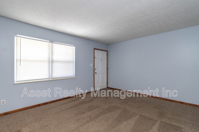 Building Photo - 5017 Inskip Rd