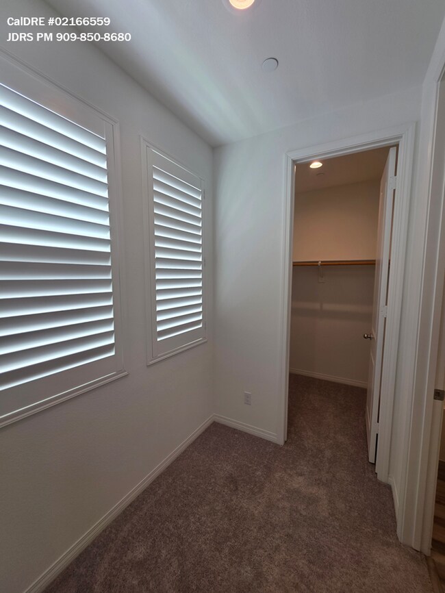 Building Photo - Irvine 2 Bedroom Condo