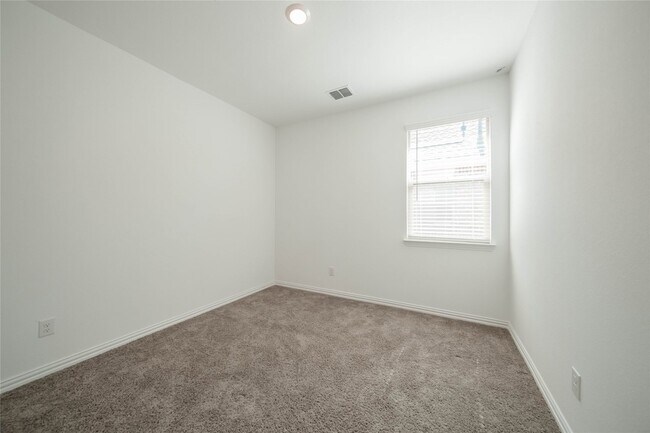 Building Photo - 5929 Priory Dr
