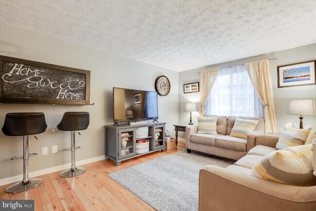 Building Photo - 8280 Wold Den Ct