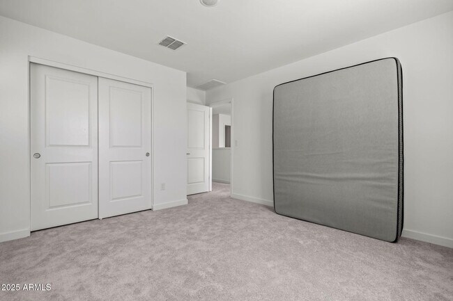 Building Photo - 3023 W Bent Tree Dr