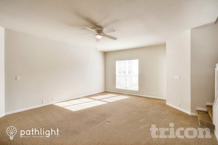 Building Photo - 968 Burning Bush Point