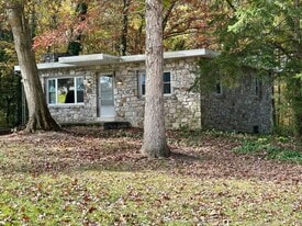 Building Photo - 340 Twin County Rd