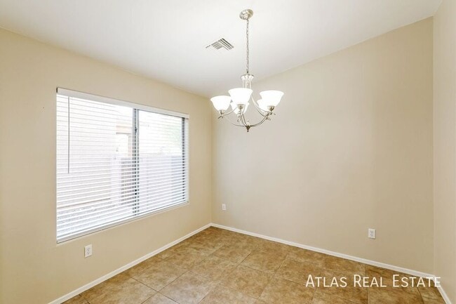 Building Photo - 4133 E Shadow Branch Dr