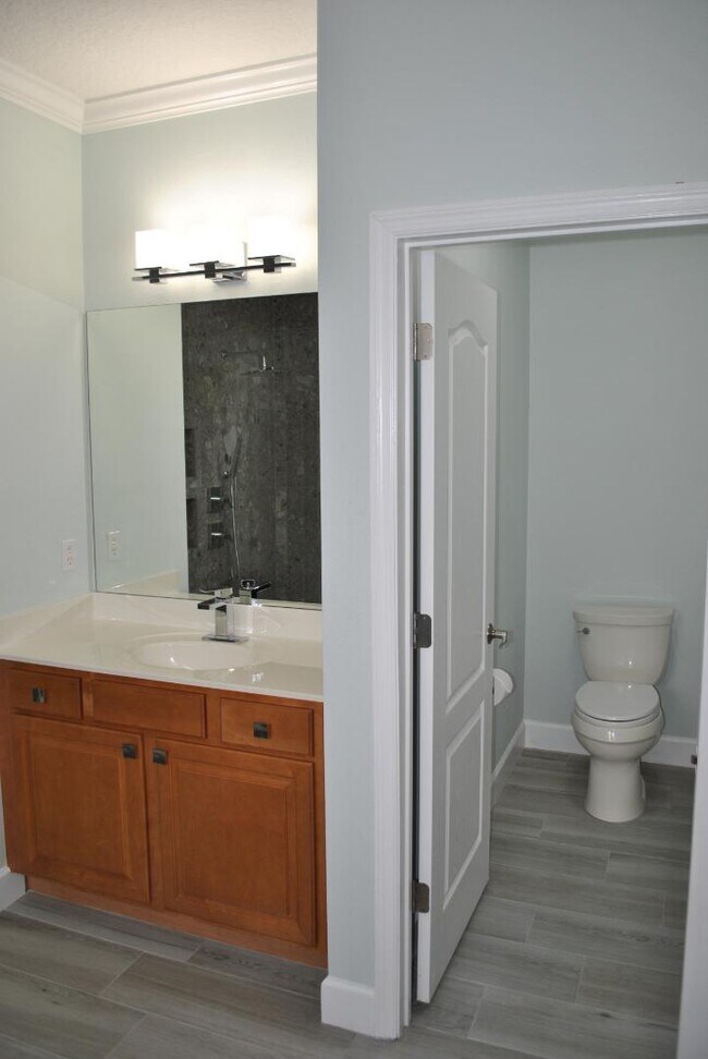 Building Photo - 128 Centennial Park Dr