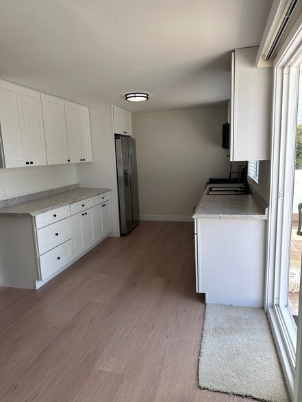 Kitchen - 1734 Prospect Ave