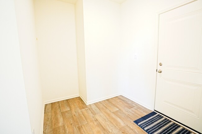 Building Photo - 2733 Berrywood Ln