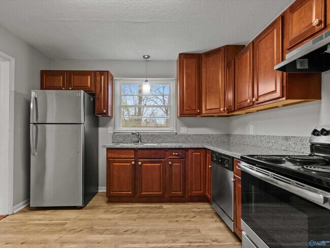 Building Photo - 3912 NW Neptune Dr