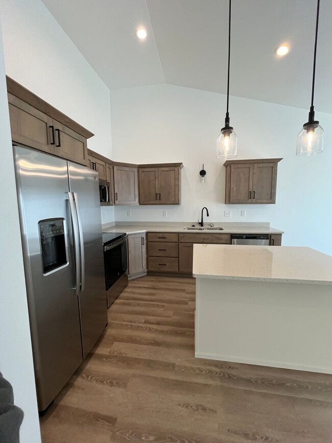Building Photo - The Wilds Townhomes