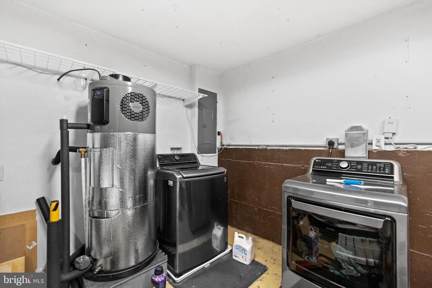 Building Photo - 8469 Rippled Creek Ct