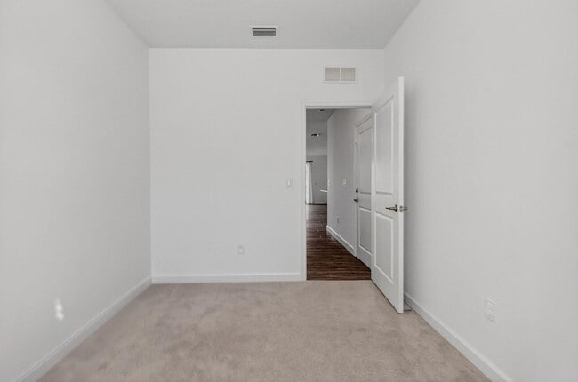 Building Photo - 4645 Meyerson Pl